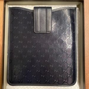 Gucci iPad case (Brand new..never use)